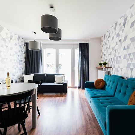 Big Apart - Atal Towers - 3 Rooms - Private Parking Place วรอตซวาฟ ภายนอก รูปภาพ