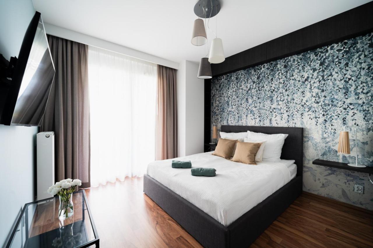 Big Apart - Atal Towers - 3 Rooms - Private Parking Place วรอตซวาฟ ภายนอก รูปภาพ